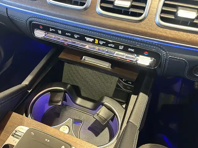 メルセデス・ベンツ ＧＬＥ４５０ 4MATIC スポーツ 道央・札幌 2019(令1)年 1.1万km ダイヤモンドホワイト ダイヤモンドホワイト/パノラミックスライディングルーフ/ヘッドアップディスプレイ/Burmesterサラウンドサウンド/エアバランスパッケージ/エナジャイジングパッケージ/レーダーセーフティパッケージ/本革シート/シートヒーター/シートベンチレーション/AIRMATICサスペンション/ワイヤレスチャージング/マルチビームLEDヘッドライト/アダプティブハイビームアシストプラス/純正メモリナビ/フルセグTV/USB/Bluetooth/360°カメラ/パワーテールゲート