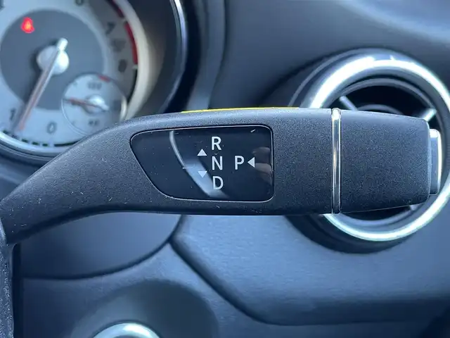 メルセデス・ベンツ ＣＬＡ２５０ 静岡県 2014(平26)年 4.3万km カルサイトホワイト レーダーセーフティパッケージ/ハーフレザーシート/ブラインドスポットアシスト/COMANDシステム/(CD/DVD/Bluetooth/フルセグ)/衝突被害軽減システム/バックカメラ/アダプティブクルーズコントロール/レーンキープアシスト/パーキングアシスト/メモリー付パワーシート/キーレスキー/ETC/ドライブレコーダー/純正フロアマット/純正18インチアルミホイール/保証書/取扱説明書