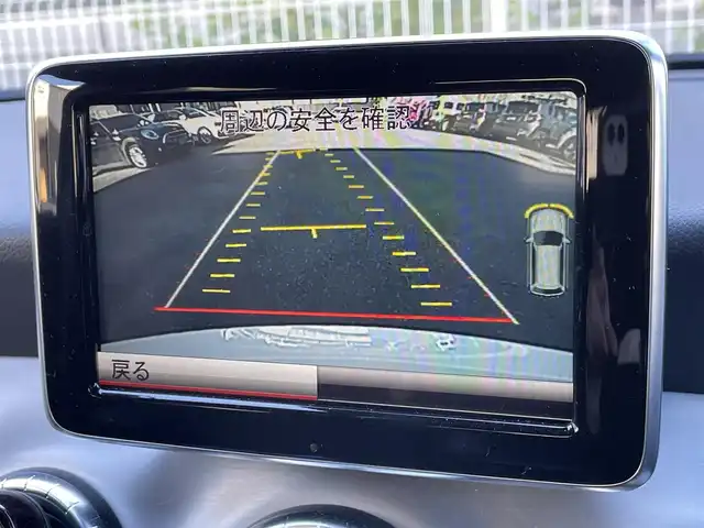 メルセデス・ベンツ ＣＬＡ２５０ 静岡県 2014(平26)年 4.3万km カルサイトホワイト レーダーセーフティパッケージ/ハーフレザーシート/ブラインドスポットアシスト/COMANDシステム/(CD/DVD/Bluetooth/フルセグ)/衝突被害軽減システム/バックカメラ/アダプティブクルーズコントロール/レーンキープアシスト/パーキングアシスト/メモリー付パワーシート/キーレスキー/ETC/ドライブレコーダー/純正フロアマット/純正18インチアルミホイール/保証書/取扱説明書