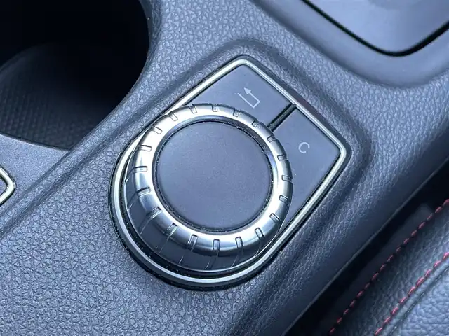 メルセデス・ベンツ ＣＬＡ２５０ 静岡県 2014(平26)年 4.3万km カルサイトホワイト レーダーセーフティパッケージ/ハーフレザーシート/ブラインドスポットアシスト/COMANDシステム/(CD/DVD/Bluetooth/フルセグ)/衝突被害軽減システム/バックカメラ/アダプティブクルーズコントロール/レーンキープアシスト/パーキングアシスト/メモリー付パワーシート/キーレスキー/ETC/ドライブレコーダー/純正フロアマット/純正18インチアルミホイール/保証書/取扱説明書