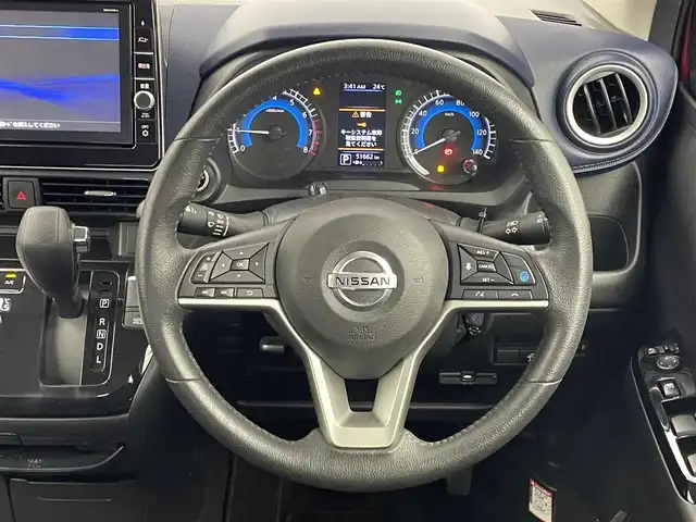 日産 デイズ HWS X プロパイロットED 埼玉県 2019(令1)年 5.2万km スパークリングレッド/ブラック エマージェンシーブレーキ/純正9型ナビTV/（MM319D-L/CD/DVD/Bluetooth/フルセグTV)/純正ドライブレコーダー/純正LEDオートライト/純正LEDフォグ/純正14インチアルミ/純正フロアマット/プロパイロット/オートマチックハイビーム/クリアランスソナー/ウインカードアミラー/オートエアコン/電子パーキング/オートホールド/本革巻ハンドル/リアプライバシーガラス/インテリジェントキー/プッシュエンジンスタート