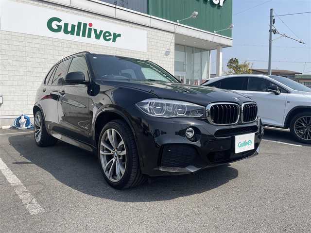 ＢＭＷ Ｘ５ xDrive 35d Mスポーツ 神奈川県 2018(平30)年 3.5万km サファイアブラックP ７人乗り/茶革シート/・全席シートヒーター/・前席パワーシート/サンルーフ/インテリジェントセーフティ/・Cityブレーキ/・レーンデパーチャウォーニング/・レーンチェンジウォーニング/・アダプティブクルーズコントロール/ハーマンカードンスピーカー/純正ナビ/・DVD/Bluetooth/AUX/USB/・フルセグTV/・全方位カメラ/電動リアゲート/純正ETC/パドルシフト/前後ドラレコ/純正２０インチAW/スマートキーX2/新車時手帳、取説