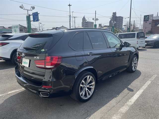 ＢＭＷ Ｘ５ xDrive 35d Mスポーツ 神奈川県 2018(平30)年 3.5万km サファイアブラックP ７人乗り/茶革シート/・全席シートヒーター/・前席パワーシート/サンルーフ/インテリジェントセーフティ/・Cityブレーキ/・レーンデパーチャウォーニング/・レーンチェンジウォーニング/・アダプティブクルーズコントロール/ハーマンカードンスピーカー/純正ナビ/・DVD/Bluetooth/AUX/USB/・フルセグTV/・全方位カメラ/電動リアゲート/純正ETC/パドルシフト/前後ドラレコ/純正２０インチAW/スマートキーX2/新車時手帳、取説