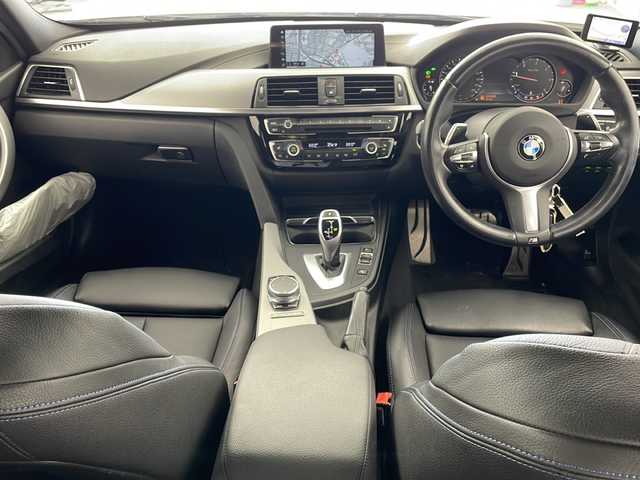 ＢＭＷ ３２０ｄ ツーリングMスポーツEDシャドー 兵庫県 2018(平30)年 12.3万km アルピンホワイトⅢ 純正アルミホイールセット積み込み