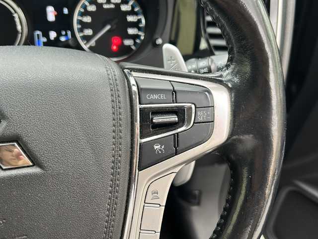 三菱 アウトランダー ＰＨＥＶ G セーフティパッケージ 沖縄県 2017(平29)年 8.8万km アメジストブラック ナビ/（AM/FM/CD/DVD/BT) /フルセグTV /衝突軽減装置 /ETC /エアシート、シートヒーター（D/N席）/PHEV充電コード /ステアリングヒーター /クルコン /レーンキープアシスト