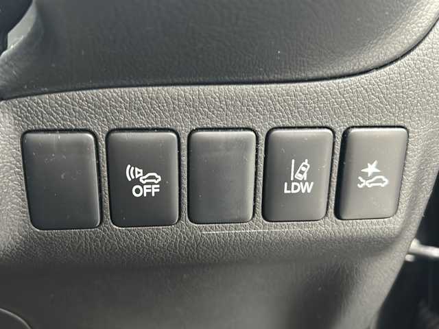 三菱 アウトランダー ＰＨＥＶ G セーフティパッケージ 沖縄県 2017(平29)年 8.8万km アメジストブラック ナビ/（AM/FM/CD/DVD/BT) /フルセグTV /衝突軽減装置 /ETC /エアシート、シートヒーター（D/N席）/PHEV充電コード /ステアリングヒーター /クルコン /レーンキープアシスト