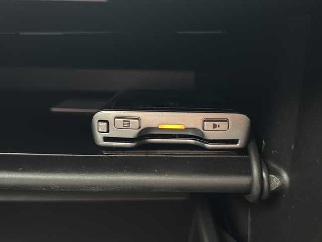 三菱 アウトランダー ＰＨＥＶ G セーフティパッケージ 沖縄県 2017(平29)年 8.8万km アメジストブラック ナビ/（AM/FM/CD/DVD/BT) /フルセグTV /衝突軽減装置 /ETC /エアシート、シートヒーター（D/N席）/PHEV充電コード /ステアリングヒーター /クルコン /レーンキープアシスト