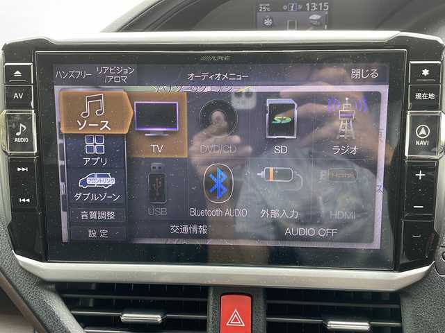 トヨタ エスクァイア ハイブリッド Gi 兵庫県 2015(平27)年 8万km ブラック 社外11型ナビ/・BT/・TV/・AM/FM/クルーズコントロール/前席シートヒーター/前後ドラレコ/ビルトインETC/ステアリングスイッチ/LEDライト/電格ミラー/置くだけ充電/純正フロアマット/ドアバイザー