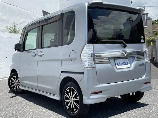 ダイハツ タント カスタム X トップED SAⅡ 千葉県 2015(平27)年 9.1万km ブライトシルバーメタリック (株)IDOMが運営する【じしゃロン八千代店】の自社ローン専用車両になります。/こちらは現金またはオートローンご利用時の価格です。自社ローンご希望の方は別途その旨お申付け下さい/片側電動スライドドア/衝突軽減システム「スマートアシスト２」/フルセグTVナビ/Bluetoothオーディオ対応