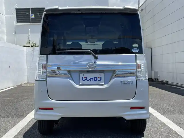 ダイハツ タント カスタム X トップED SAⅡ 千葉県 2015(平27)年 9.1万km ブライトシルバーメタリック (株)IDOMが運営する【じしゃロン八千代店】の自社ローン専用車両になります。/こちらは現金またはオートローンご利用時の価格です。自社ローンご希望の方は別途その旨お申付け下さい/片側電動スライドドア/衝突軽減システム「スマートアシスト２」/フルセグTVナビ/Bluetoothオーディオ対応