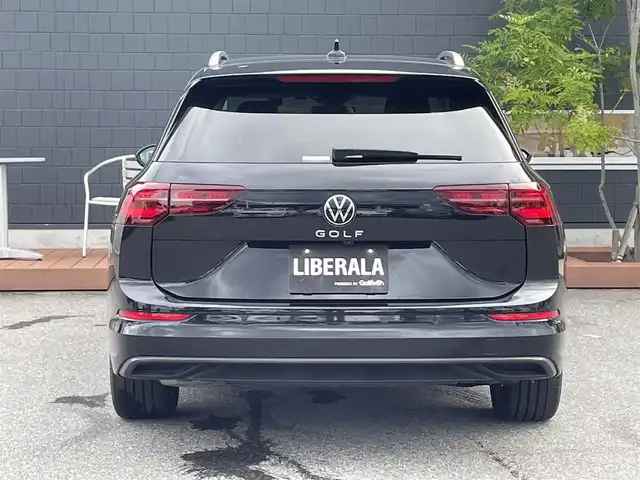 フォルクスワーゲン ＶＷ ゴルフ ヴァリアント TDI アクティブアドバンス 滋賀県 2023(令5)年 1.6万km 黒 デジタルメータークラスター/ワイヤレスチャージ/ACC/プリクラッシュブレーキ/レーンキープ/シートヒーター/純正ナビ/バックカメラ/CarPlay/純正17インチAW/ドライブレコーダー