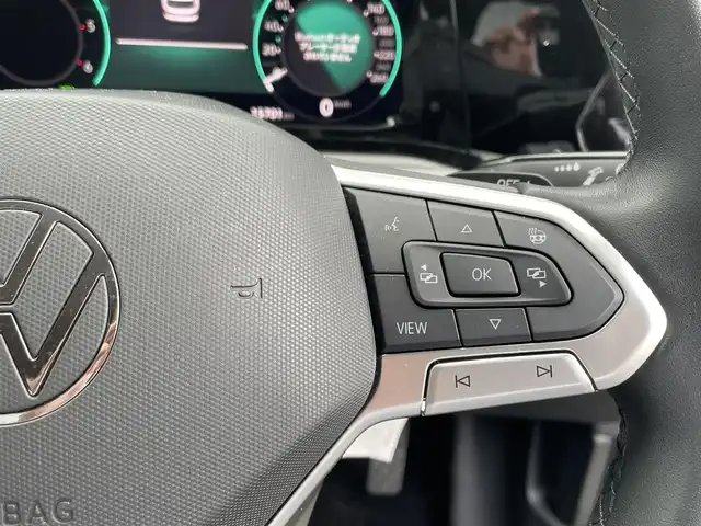 フォルクスワーゲン ＶＷ ゴルフ ヴァリアント TDI アクティブアドバンス 滋賀県 2023(令5)年 1.6万km 黒 デジタルメータークラスター/ワイヤレスチャージ/ACC/プリクラッシュブレーキ/レーンキープ/シートヒーター/純正ナビ/バックカメラ/CarPlay/純正17インチAW/ドライブレコーダー
