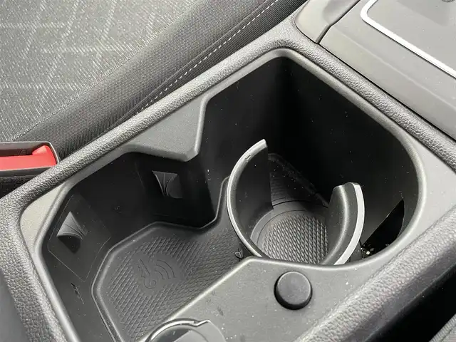 フォルクスワーゲン ＶＷ ゴルフ ヴァリアント TDI アクティブアドバンス 滋賀県 2023(令5)年 1.6万km 黒 デジタルメータークラスター/ワイヤレスチャージ/ACC/プリクラッシュブレーキ/レーンキープ/シートヒーター/純正ナビ/バックカメラ/CarPlay/純正17インチAW/ドライブレコーダー