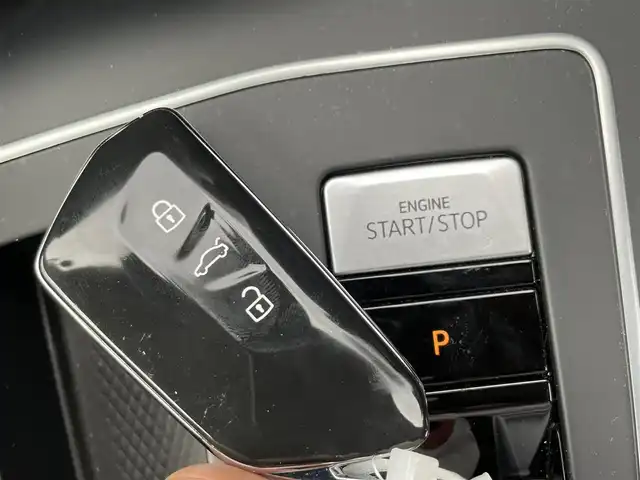 フォルクスワーゲン ＶＷ ゴルフ ヴァリアント TDI アクティブアドバンス 滋賀県 2023(令5)年 1.6万km 黒 デジタルメータークラスター/ワイヤレスチャージ/ACC/プリクラッシュブレーキ/レーンキープ/シートヒーター/純正ナビ/バックカメラ/CarPlay/純正17インチAW/ドライブレコーダー