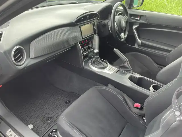 トヨタ ８６ GT 愛知県 2016(平28)年 6.6万km ダークグレーメタリック 純正ナビ/・Bluetooth/・CD/DVD/・フルセグテレビ/・SD音楽録音/バックカメラ/オートライト/LEDヘッドライト/クルーズコントロール/ETC/スマートキー/純正フロアマット