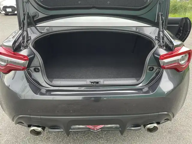 トヨタ ８６ GT 愛知県 2016(平28)年 6.6万km ダークグレーメタリック 純正ナビ/・Bluetooth/・CD/DVD/・フルセグテレビ/・SD音楽録音/バックカメラ/オートライト/LEDヘッドライト/クルーズコントロール/ETC/スマートキー/純正フロアマット