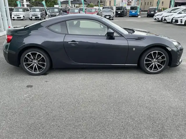 トヨタ ８６ GT 愛知県 2016(平28)年 6.6万km ダークグレーメタリック 純正ナビ/・Bluetooth/・CD/DVD/・フルセグテレビ/・SD音楽録音/バックカメラ/オートライト/LEDヘッドライト/クルーズコントロール/ETC/スマートキー/純正フロアマット