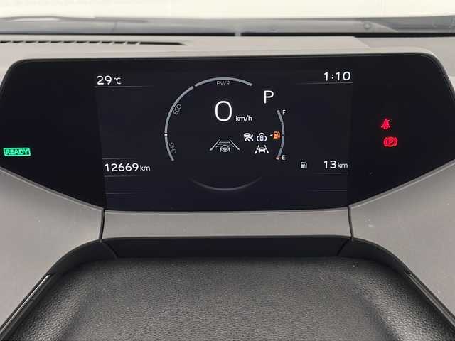トヨタ プリウス Z 熊本県 2023(令5)年 1.3万km 黒 禁煙車/トヨタセーフティセンス/純正12.3型ディスプレイオーディオナビTV/（T-CONNECT/USB/HDMI/FMAM/Bluetooth/フルセグTV）/純正ビルトイン2.0ETC/純正19インチアルミ/純正LEDオートライト/純正フロアマット/プリクラッシュセーフティ/アダプティブクルーズコントロール/レーンディパーチャーアラート/オートマチックハイビーム/パーキングアシスト/クリアランスソナー/ブラインドスポットモニター/デジタルミラー/電子パーキング/オートホールド/パワーバックドア/AC100V/オートエアコン/前席シートヒーター/エアシート/運転席パワーシート/本革巻ハンドル/スマートキー/プッシュエンジンスタート