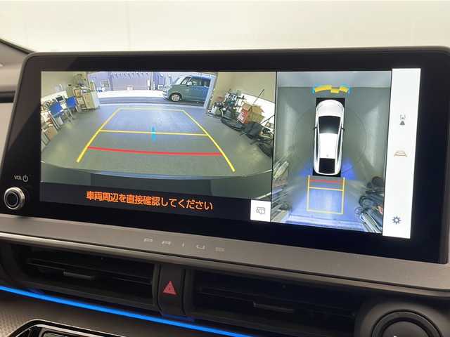 トヨタ プリウス Z 熊本県 2023(令5)年 1.3万km 黒 禁煙車/トヨタセーフティセンス/純正12.3型ディスプレイオーディオナビTV/（T-CONNECT/USB/HDMI/FMAM/Bluetooth/フルセグTV）/純正ビルトイン2.0ETC/純正19インチアルミ/純正LEDオートライト/純正フロアマット/プリクラッシュセーフティ/アダプティブクルーズコントロール/レーンディパーチャーアラート/オートマチックハイビーム/パーキングアシスト/クリアランスソナー/ブラインドスポットモニター/デジタルミラー/電子パーキング/オートホールド/パワーバックドア/AC100V/オートエアコン/前席シートヒーター/エアシート/運転席パワーシート/本革巻ハンドル/スマートキー/プッシュエンジンスタート