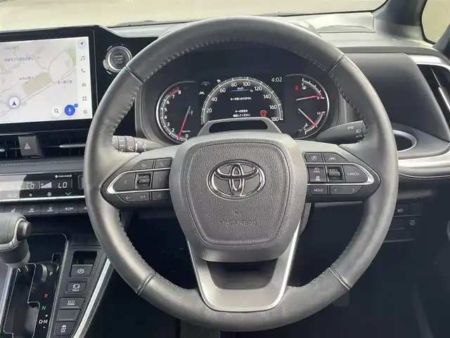 トヨタ ヴォクシー S－Z 東京都 2022(令4)年 3.3万km グリッターブラックガラスフレーク 快適利便パッケージ（High）/・ハンズフリーデュアルパワースライドドア/・パワーバックドア/・「ナノイーX」/・ステアリングヒーター/・2列目キャプテンシート・シートヒーター・オットマン/Toyota Safety Sense/・プリクラッシュセーフティ/・レーントレーシングアシスト/・先行車発進告知機能/・オートマチックハイビーム/・レーダークルーズコントロール/・クリアランスソナー/・パーキングサポートブレーキ/・ブラインドスポットモニター/プッシュスタート/MTモード付きAT/純正ナビ/フルセグTV/バックカメラ/ETC2.0/ハーフレザーシート/後席ロールサンシェード/LEDヘッドライト/17インチ純正アルミホイール