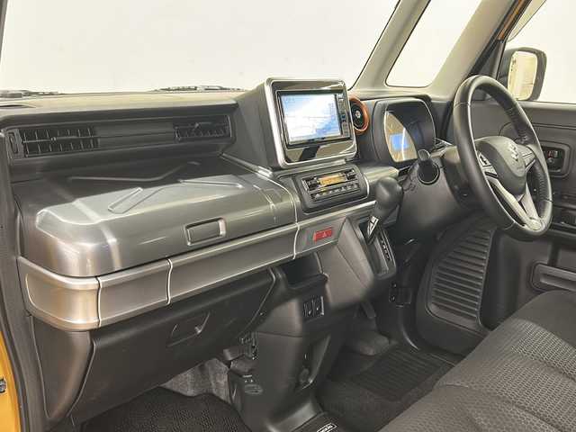 スズキ スペーシア ギア HYBRID XZ 道央・札幌 2019(令1)年 3.8万km アクティブイエロー/ガンメタリック2トーン /4WD//ワンオーナー//寒冷地仕様//社外メモリーナビ/  (DVD/CD/BT/ラジオ/フルセグ)//バックカメラ//衝突軽減ブレーキ//レーンキープアシスト//コーナーセンサー//アイドリングストップ//両側パワースライドドア//前席シートヒーター//革巻きステアリング//ステアリングリモコン//横滑り防止装置//ETC//LEDヘッドライト//フォグライト//オートライト//ウィンカーミラー//電動格納ミラー//ルーフレール//純正フロアマット//純正ドアバイザー//USBソケット//スマートキー//エンジンプッシュスタート//スペアキー//取扱説明書//保証書//ナビ取説