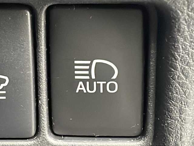 トヨタ Ｃ－ＨＲ G 茨城県 2016(平28)年 6.5万km ブラックマイカ 純正ナビ［NSZT-Y66T］/フルセグ再生可/TRDエアロ/バックカメラ/Toyota Safety Sense /AC100V/純正18インチAW/純正フロアマット/社外ドライブレコーダー/ビルトインETC/LEDヘッドライト