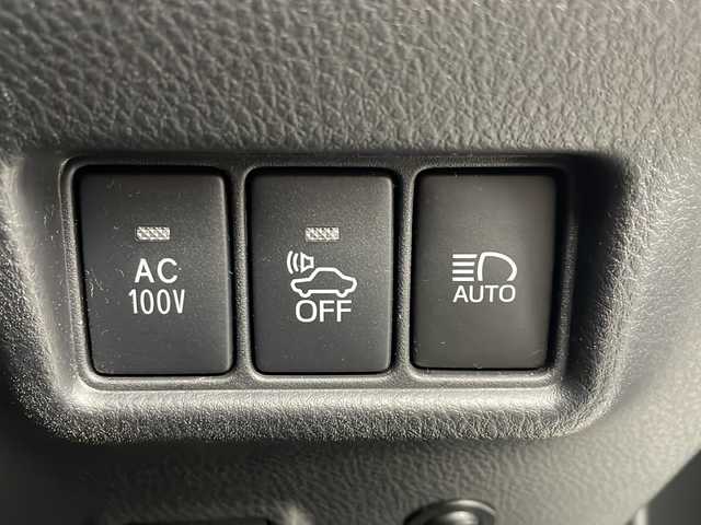 トヨタ Ｃ－ＨＲ G 茨城県 2016(平28)年 6.5万km ブラックマイカ 純正ナビ［NSZT-Y66T］/フルセグ再生可/TRDエアロ/バックカメラ/Toyota Safety Sense /AC100V/純正18インチAW/純正フロアマット/社外ドライブレコーダー/ビルトインETC/LEDヘッドライト