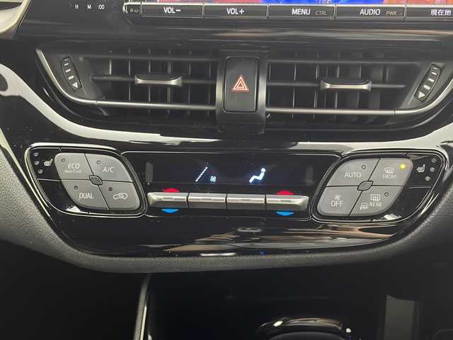 トヨタ Ｃ－ＨＲ G 茨城県 2016(平28)年 6.5万km ブラックマイカ 純正ナビ［NSZT-Y66T］/フルセグ再生可/TRDエアロ/バックカメラ/Toyota Safety Sense /AC100V/純正18インチAW/純正フロアマット/社外ドライブレコーダー/ビルトインETC/LEDヘッドライト