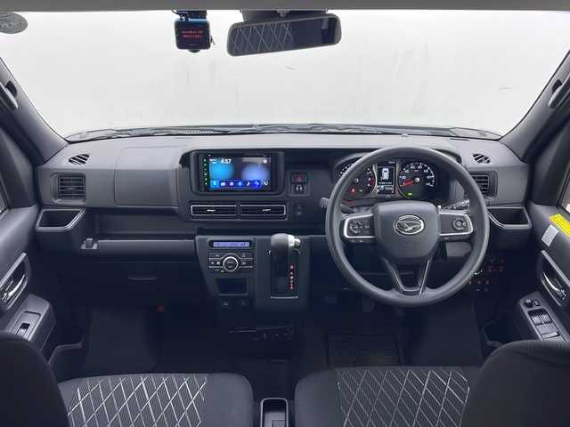 ダイハツ アトレー バン デッキバン 秋田県 2022(令4)年 2.5万km ブラックマイカメタリック ４ＷＤ/社外ディスプレイオーディオ/　(AM/FM/CD/DVD/Bluetooth)/バックカメラ/アダプティブクルーズコントロール/両側パワースライドドア/オートライト/ＬＥＤヘッドライト/社外フロアマット/社外エンジンスターター/プッシュスタート/スマートキー/スペアキー/前後ドライブレコーダー/ＥＴＣ