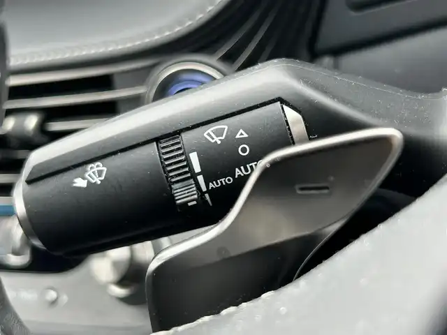 レクサス ＬＳ 500h バージョンL 茨城県 2017(平29)年 13.8万km ソニッククォーツ ワンオーナー/サンルーフ/純正スポイラー/純正HDDナビ/(地デジTV・CD・DVD・BT・USB・ラジオ再生)/レーダークルーズコントロール/レーンアシスト/衝突軽減ブレーキ/コーナーセンサー/本革レザーシート/シートベンチレーション/パワーシート/アラウンドビューカメラ/ビルトインETC/ドライブレコーダー/オートライト/LEDヘッドライト/純正20inアルミホイール/フロアマット/スマートキー/取扱説明書/保証書