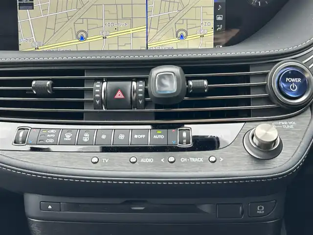 レクサス ＬＳ 500h バージョンL 茨城県 2017(平29)年 13.8万km ソニッククォーツ ワンオーナー/サンルーフ/純正スポイラー/純正HDDナビ/(地デジTV・CD・DVD・BT・USB・ラジオ再生)/レーダークルーズコントロール/レーンアシスト/衝突軽減ブレーキ/コーナーセンサー/本革レザーシート/シートベンチレーション/パワーシート/アラウンドビューカメラ/ビルトインETC/ドライブレコーダー/オートライト/LEDヘッドライト/純正20inアルミホイール/フロアマット/スマートキー/取扱説明書/保証書