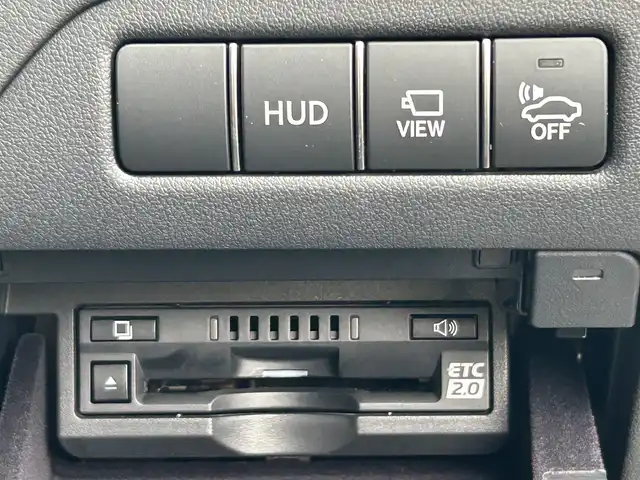 レクサス ＬＳ 500h バージョンL 茨城県 2017(平29)年 13.8万km ソニッククォーツ ワンオーナー/サンルーフ/純正スポイラー/純正HDDナビ/(地デジTV・CD・DVD・BT・USB・ラジオ再生)/レーダークルーズコントロール/レーンアシスト/衝突軽減ブレーキ/コーナーセンサー/本革レザーシート/シートベンチレーション/パワーシート/アラウンドビューカメラ/ビルトインETC/ドライブレコーダー/オートライト/LEDヘッドライト/純正20inアルミホイール/フロアマット/スマートキー/取扱説明書/保証書