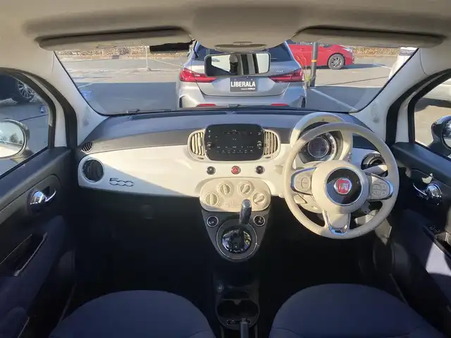 フィアット ５００ 1．2 カルト 福岡県 2021(令3)年 2万km ボサノバホワイト ・クルーズコントロール/・純正ディスプレイオーディオ／Ｂｌｕｅｔｏｏｔｈ／ＵＳＢ/carplay/・純正ドライブレコーダー/・パドルシフト/・フロントフォグランプ/・リモコンキー/・取扱説明書