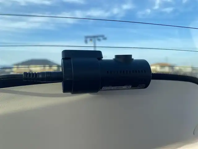 フィアット ５００ 1．2 カルト 福岡県 2021(令3)年 2万km ボサノバホワイト ・クルーズコントロール/・純正ディスプレイオーディオ／Ｂｌｕｅｔｏｏｔｈ／ＵＳＢ/carplay/・純正ドライブレコーダー/・パドルシフト/・フロントフォグランプ/・リモコンキー/・取扱説明書