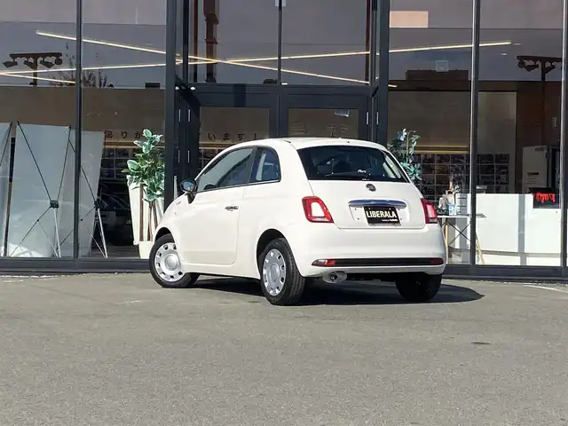 フィアット ５００ 1．2 カルト 福岡県 2021(令3)年 2万km ボサノバホワイト ・クルーズコントロール/・純正ディスプレイオーディオ／Ｂｌｕｅｔｏｏｔｈ／ＵＳＢ/carplay/・純正ドライブレコーダー/・パドルシフト/・フロントフォグランプ/・リモコンキー/・取扱説明書