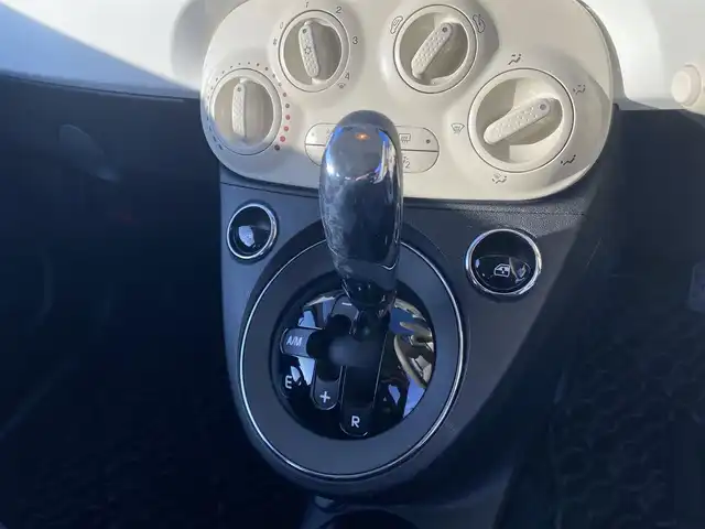 フィアット ５００ 1．2 カルト 福岡県 2021(令3)年 2万km ボサノバホワイト ・クルーズコントロール/・純正ディスプレイオーディオ／Ｂｌｕｅｔｏｏｔｈ／ＵＳＢ/carplay/・純正ドライブレコーダー/・パドルシフト/・フロントフォグランプ/・リモコンキー/・取扱説明書