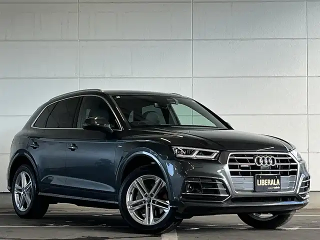 アウディ Ｑ５ 40TDIクワトロ スポーツ 山形県 2020(令2)年 2.3万km デイトナグレーパールエフェクト 純正ＨＤＤナビ　/フルセグＴＶ　/ETC2.0 /Bluetooth/USB/AUX/SD/CD/DVD/運転席/助手席パワーシート　/運転席/助手席シートヒーター　/ハーフレザーシート　/ルーフレール　/電動リアゲート　/ACC