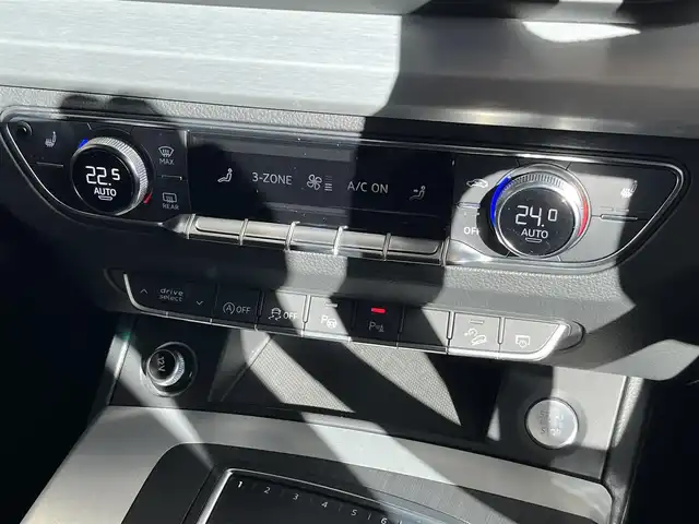 アウディ Ｑ５ 40TDIクワトロ スポーツ 山形県 2020(令2)年 2.3万km デイトナグレーパールエフェクト 純正ＨＤＤナビ　/フルセグＴＶ　/ETC2.0 /Bluetooth/USB/AUX/SD/CD/DVD/運転席/助手席パワーシート　/運転席/助手席シートヒーター　/ハーフレザーシート　/ルーフレール　/電動リアゲート　/ACC