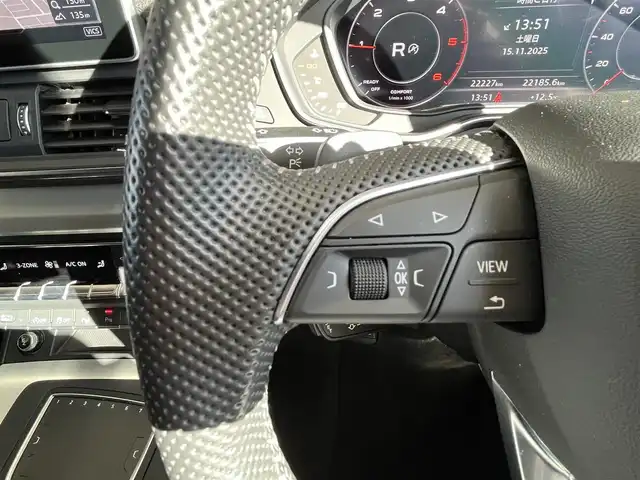 アウディ Ｑ５ 40TDIクワトロ スポーツ 山形県 2020(令2)年 2.3万km デイトナグレーパールエフェクト 純正ＨＤＤナビ　/フルセグＴＶ　/ETC2.0 /Bluetooth/USB/AUX/SD/CD/DVD/運転席/助手席パワーシート　/運転席/助手席シートヒーター　/ハーフレザーシート　/ルーフレール　/電動リアゲート　/ACC