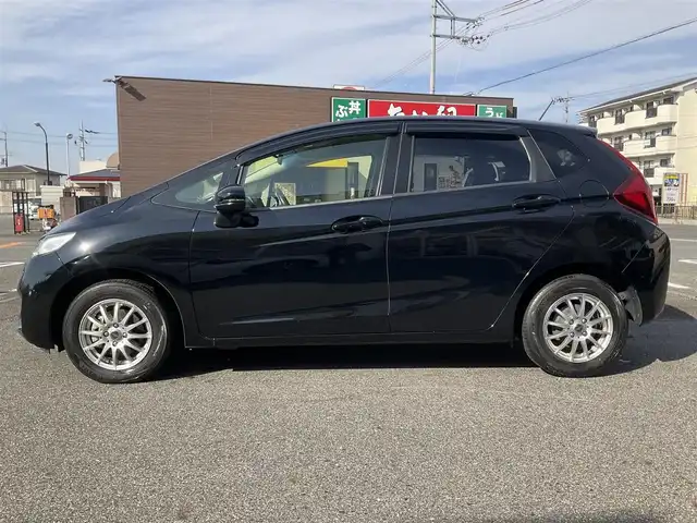 ホンダ フィット 13G Fパッケージ ファインED 滋賀県 2017(平29)年 11万km クリスタルブラックパール ワンオーナー/純正ナビ/DVD、CD、ワンセグテレビ/バックカメラ/ETC/カロッツェリアチェーンアップトゥイーター/プッシュスタート/純正フロアマット/社外14インチホイール/取扱説明書/保証書/