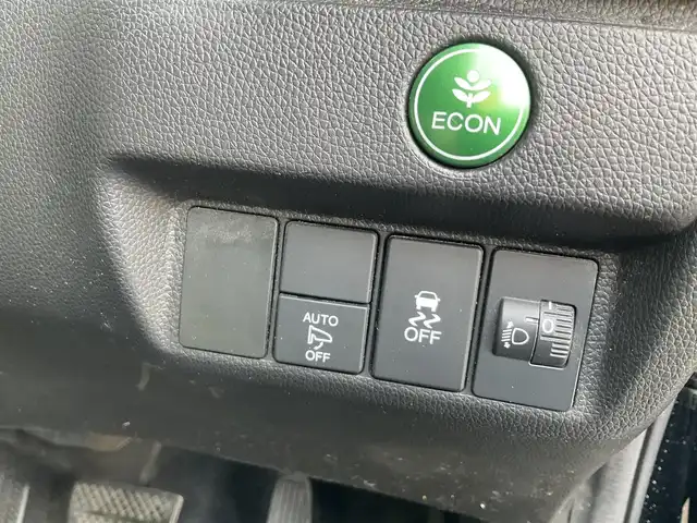 ホンダ フィット 13G Fパッケージ ファインED 滋賀県 2017(平29)年 11万km クリスタルブラックパール ワンオーナー/純正ナビ/DVD、CD、ワンセグテレビ/バックカメラ/ETC/カロッツェリアチェーンアップトゥイーター/プッシュスタート/純正フロアマット/社外14インチホイール/取扱説明書/保証書/