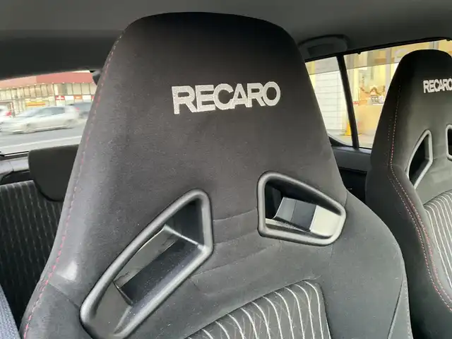 スズキ アルト ワークス 滋賀県 2021(令3)年 4.1万km スチールシルバーM ワンオーナー/車検令和8年5月まで/水冷直列3気筒インタークーラーターボ/5MT/純正KYBショックアブソーバー/純正キセノンヘッドライト/・フォグランプ/純正15インチアルミホイール/純正RECAROシート/カロッツェリア9インチディスプレイオーディオ/・AM/FM/・Bluetooth/純正ビルトインETC/純正フロアマット/スペアキー/取扱説明書/保証書/