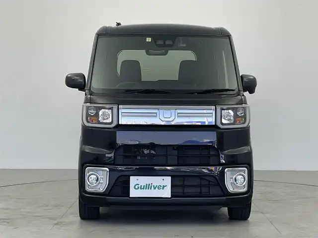 ダイハツ ウェイク G ターボ リミテッド SAⅢ 群馬県 2019(令1)年 4.5万km ブラックマイカメタリック 衝突被害軽減ブレーキ　純正７インチナビ　パノラマビューモニター　両側パワースライドドア　オートマチックハイビーム　ベンチシート　純正１５インチアルミホイール　横滑り防止装置　プッシュスタート　ＡＢＳ