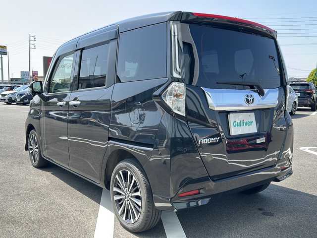 トヨタ ルーミー カスタムG－T 岐阜県 2022(令4)年 1.9万km ブラックマイカメタリック 純正SDナビ/地デジTV/バックカメラ/シートヒーター/純正アルミホイール（15インチ）/スマートアシスト/アダプティブクルーズコントロール/車線逸脱警報機能/衝突回避支援ブレーキ/誤発進抑制機能/プッシュスタート/パーキングアシスト/ターボ/スマートキー/シートヒーターD＋N席/Blue tooth/CDまたはCDチェンジャー/ETC/ウォークスルー/両側パワースライドドア/ABS/横滑り防止装置/コーナーセンサー/レーンキープアシスト/オートライト/純正LEDヘッドライト/エアバッグW/アイドリングストップ