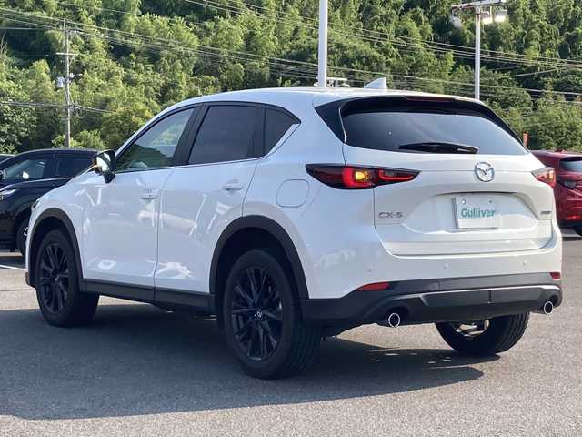 マツダ ＣＸ－５ XD ブラックトーンエディション 佐賀県 2022(令4)年 1.6万km スノーフレイクホワイトパールマイカ MAZDAコネクトナビ/360°カメラ/スマートシティブレーキサポート/レーンキープアシストシステム/ブラインドスポットモニタリング/オートハイビーム/コーナーセンサー/レーダークルーズコントロール/ヘッドアップディスプレイ/パワーバックドア/電動パーキングブレーキ/オートブレーキホールド/ステアリングヒーター/ステアリングリモコン/パドルシフト/シートヒーター/メモリ付きパワーシート/ハーフレザーシート/置くだけ充電/ETC/プッシュスタート/スマートキー/LEDヘッドライト/純正アルミホイール