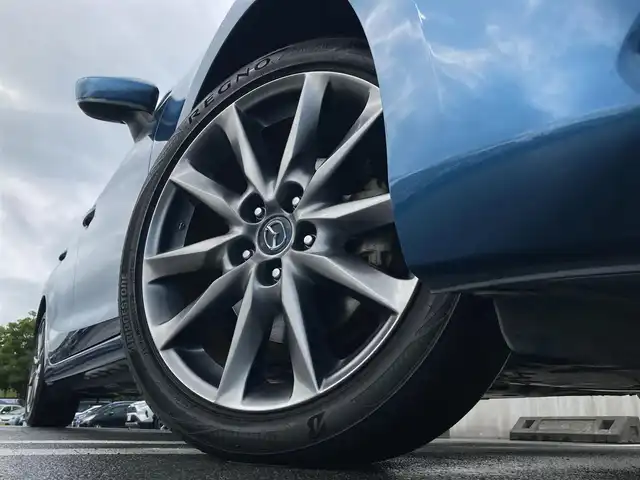 マツダ アクセラ スポーツ XD Lパッケージ 静岡県 2016(平28)年 7.6万km エターナルブルーマイカ i-ACTIVSENSE/純正SDナビ/　AM FM CD DVD Bluetooth AUX USB/フルセグTV/ETC/LEDオートヘッドランプ/シートヒーター(前席)/パワーシート(運転席)/レーダークルーズコントロール/リアクリアランスソナー/ステアリングヒーター/純正18インチアルミホイール/スマートキー2本/ヘッドアップディスプレイ/シングルサンルーフ/バックモニター/ホワイト＆ブラックレザーシート