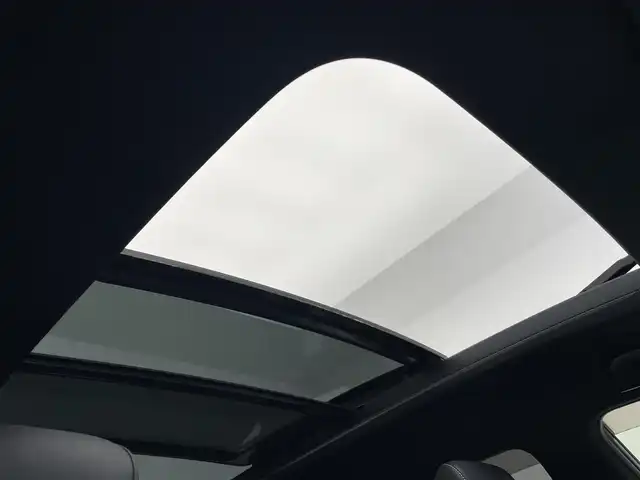 トヨタ ハリアー プレミアム アドバンスドP 高知県 2015(平27)年 6.1万km ホワイトパールクリスタルシャイン 純正９型ナビ/ムーンルーフ/禁煙車/JBL/追従クルコン/全方位カメラ/セーフティセンス/黒ハーフレザー/フルセグ/ブルーレイ/パワーシート/ETC/ドラレコ/衝突軽減/LED/コーナーセンサー/USB/純正マット/フォグ/オートハイビーム/プッシュスタート/スマートキー