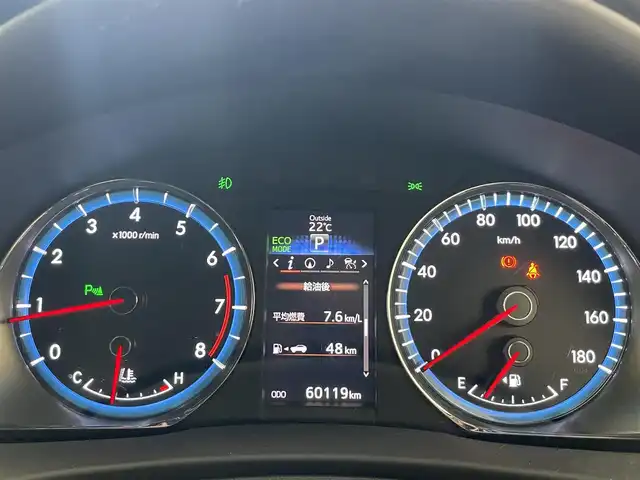 トヨタ ハリアー プレミアム アドバンスドP 高知県 2015(平27)年 6.1万km ホワイトパールクリスタルシャイン 純正９型ナビ/ムーンルーフ/禁煙車/JBL/追従クルコン/全方位カメラ/セーフティセンス/黒ハーフレザー/フルセグ/ブルーレイ/パワーシート/ETC/ドラレコ/衝突軽減/LED/コーナーセンサー/USB/純正マット/フォグ/オートハイビーム/プッシュスタート/スマートキー