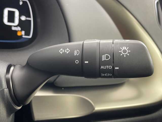 トヨタ アクア Z 新潟県 2024(令6)年 0.3万km クリアベージュメタリック 純正メモリナビ/　Bluetooth/CD/DVD/USB/トヨタセーフティセンス/・プリクラッシュセーフティ/・先行車発進告知機能/・レーントレーシングアシスト/・レーダークルーズコントロール/・オートマチックハイビーム/・ロードサインアシスト/ブラインドスポットモニター/リヤクロストラフィックアラート/パーキングサポートブレーキ/前後コーナーセンサー/前後ドライブレコーダー/バックモニター/ビルトインETC2.0/オートライト/レザーステアリング
