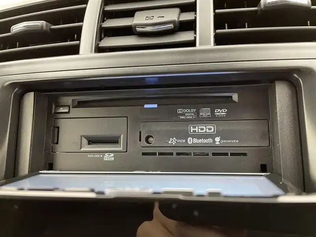 トヨタ プリウス α G 宮城県 2012(平24)年 9.5万km ブラック ALPINE製HDDナビ〈VIE-X08VS〉/バックカメラ/クルーズコントロール/純正HIDヘッドライト/純正フォグランプ/レザーステアリング/純正16インチAW〈ホイールキャップ付〉/スマートキー